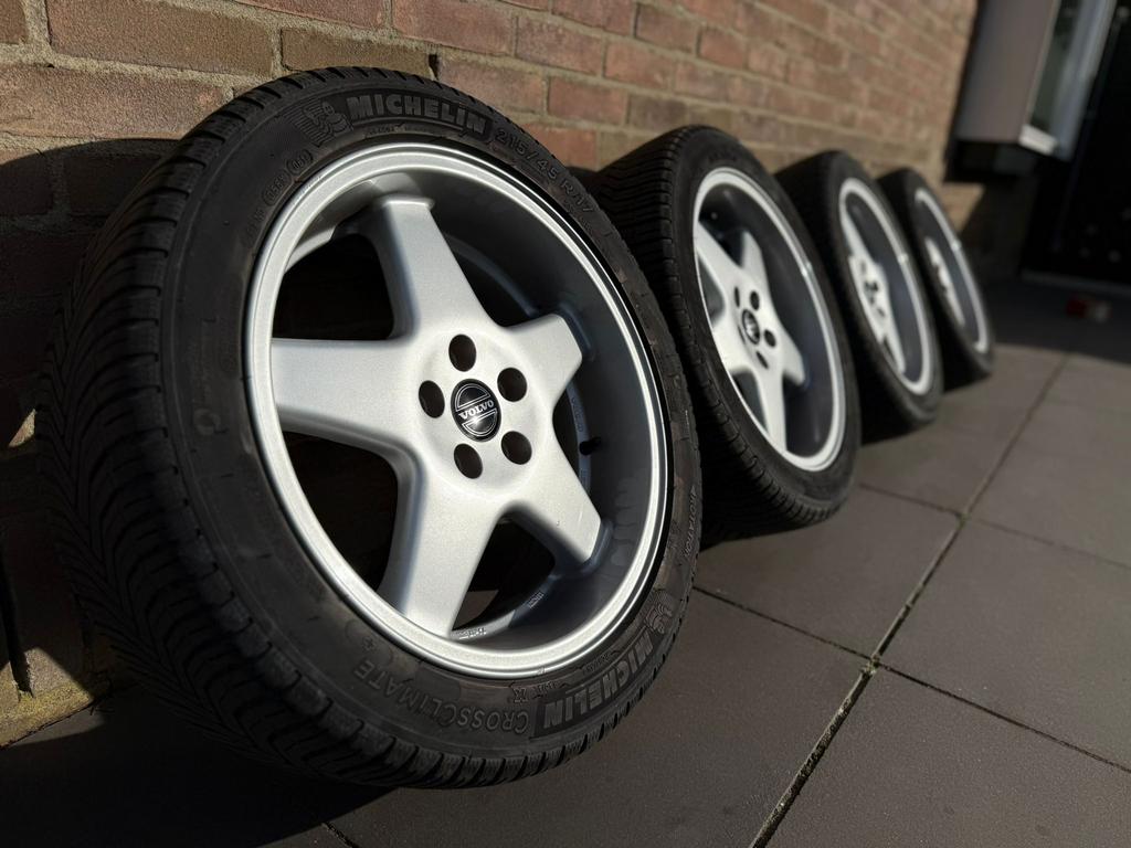 Originele 17” Volvo Polaris velgen, Auto-onderdelen, Banden en Velgen, 215 mm, Velg(en), 17 inch, Ophalen of Verzenden