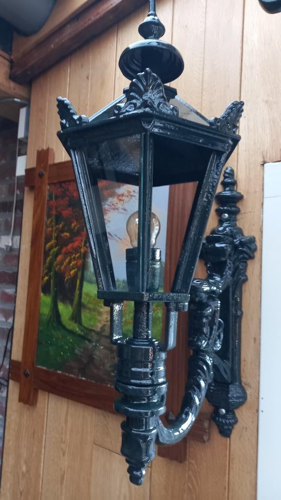 Engel Diana wandarmsteun met 6-kante  ornamenten kap, Minder dan 50 watt, Wandlamp, Ophalen of Verzenden, Netvoeding