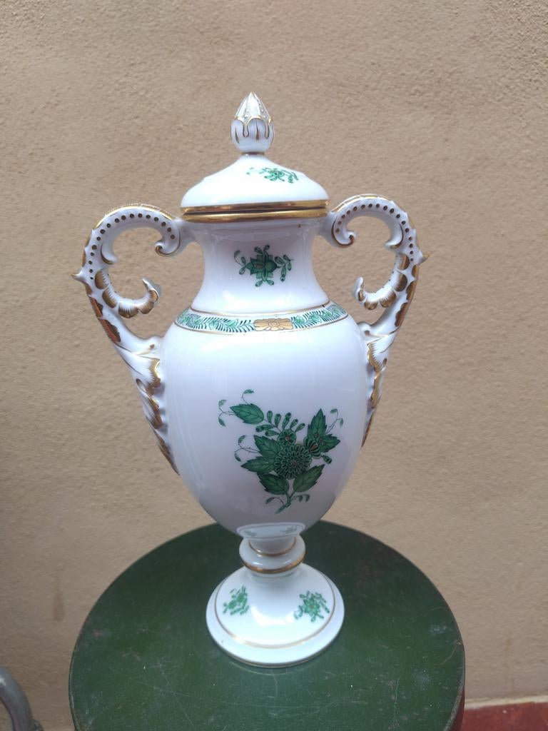 herend hvngary vaas hand geschilderd, Ophalen