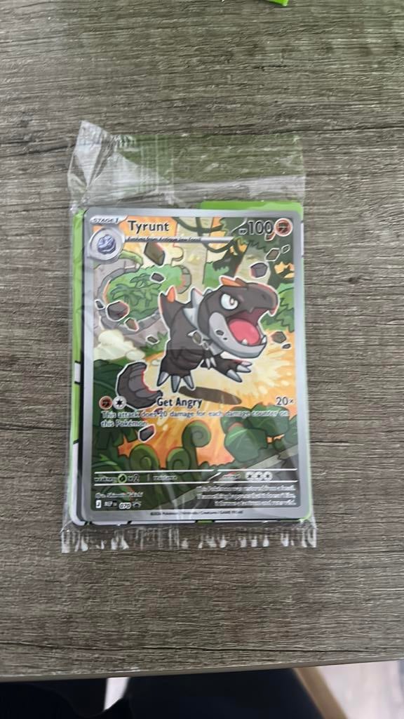 Sealed tyrunt promo, Hobby en Vrije tijd, Verzamelkaartspellen | Pokémon, Ophalen of Verzenden, Zo goed als nieuw