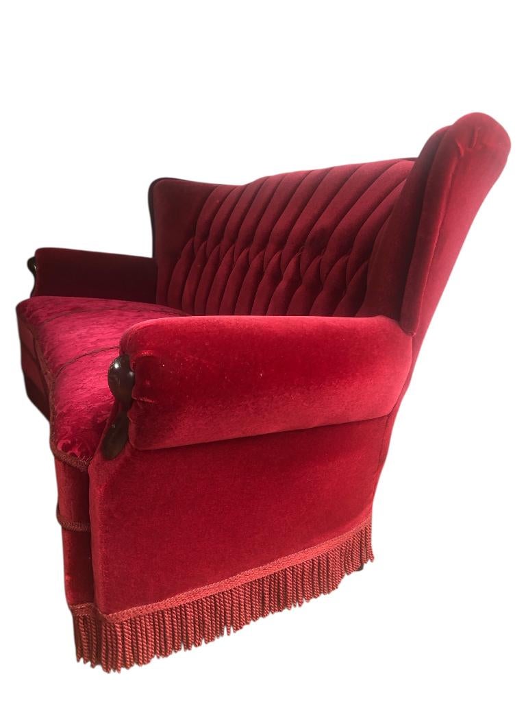 Rode velours bank, prachtige staat, vintage design, Driepersoons, 75 tot 100 cm, Ophalen of Verzenden, Zo goed als nieuw