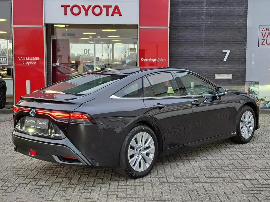 Toyota Mirai DYNAMIC € 17.900,00, Auto's, Toyota, Automaat, Stof, Gebruikt, Stoelverwarming