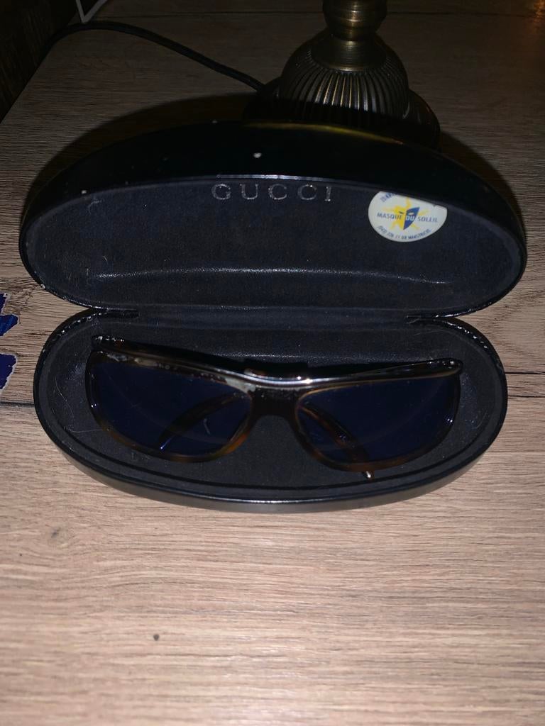 Vintage Gucci Zonnebril - Stijlvol en Tijdloos, Sieraden, Tassen en Uiterlijk, Overige merken, Gebruikt, Zonnebril, Bruin