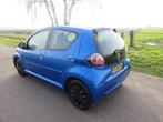 Toyota Aygo 1.0 12v 5Drs 135.000km NAP Airco Dynamic Blue 20, 10 cc, Blauw, Handgeschakeld, Toyota