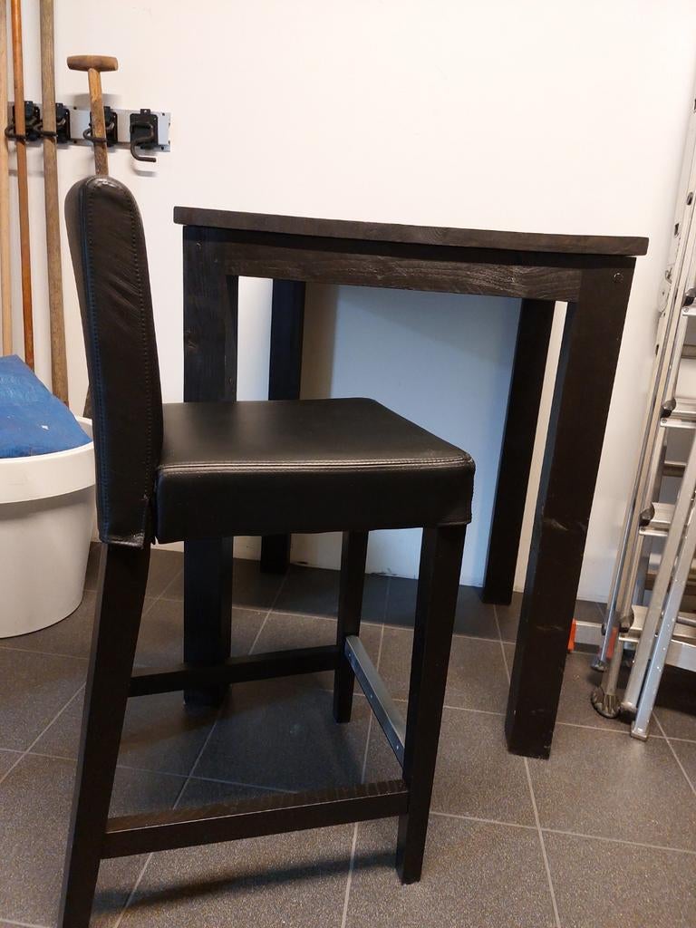 Statafel en 2 stoelen te koop, Ophalen, Gebruikt