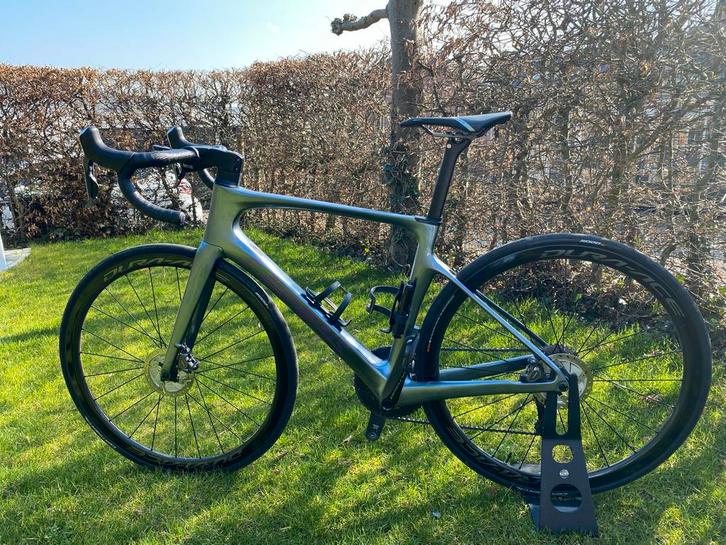 Prachtige Massini Racefiets (carbon) mt 51, Fietsen en Brommers, Fietsen | Racefietsen, Zo goed als nieuw, Overige merken, Meer dan 20 versnellingen