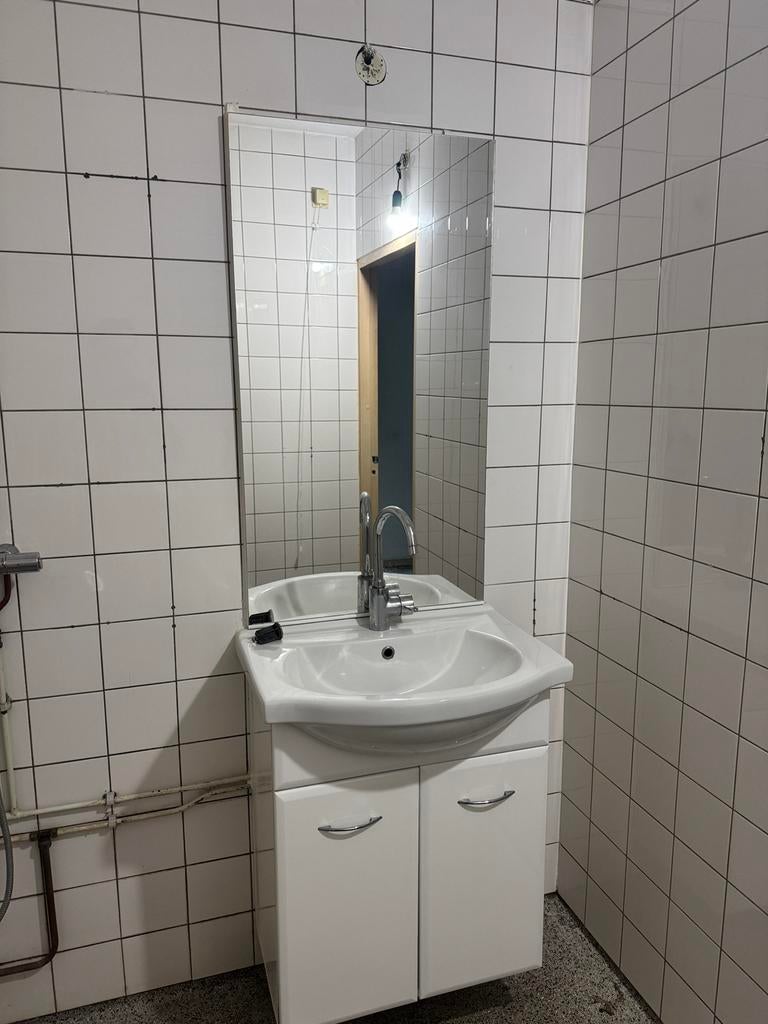 sanitair meubel gratis ophalen, Ophalen, Geen idee, 100 tot 150 cm, 50 tot 100 cm