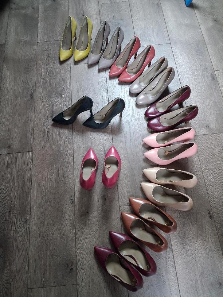 high heels / damesschoenen Noë, Kleding | Dames, Schoenen, Zo goed als nieuw, Schoenen met hoge hakken, Overige kleuren, Ophalen of Verzenden