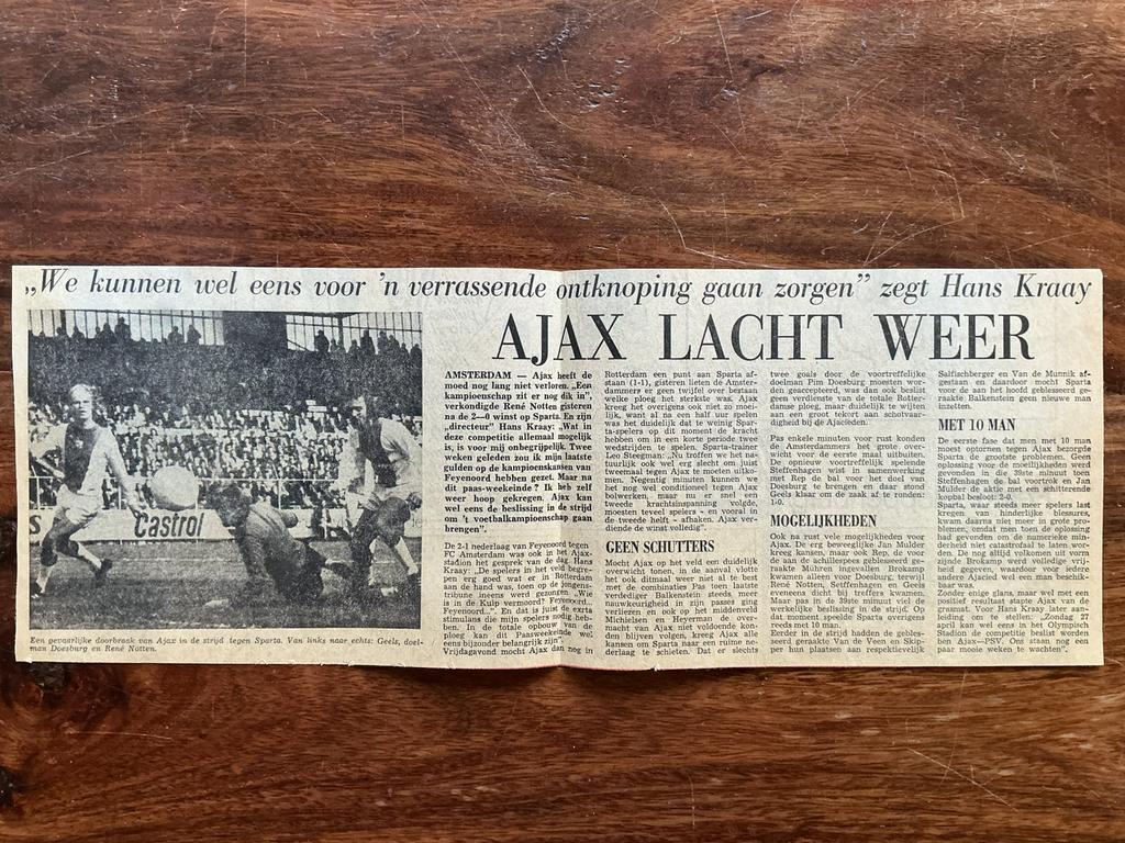 Voetbal krantenartikel Ajax Sparta april 1975, Ophalen of Verzenden, 1960 tot 1980, Knipsel(s)