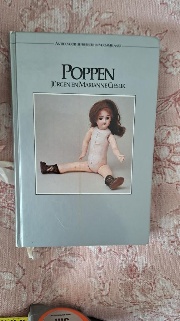 Poppen  boekje, Ophalen of Verzenden, Gebruikt, Pop
