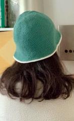 Gehakte Bucket Hat, Nieuw, Handmade, Ophalen of Verzenden, Zo goed als nieuw, One size fits all, Hoed