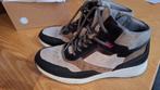 Durea maat 39 wijdte h zgan, Ophalen of Verzenden, Zo goed als nieuw, Beige, Sneakers of Gympen