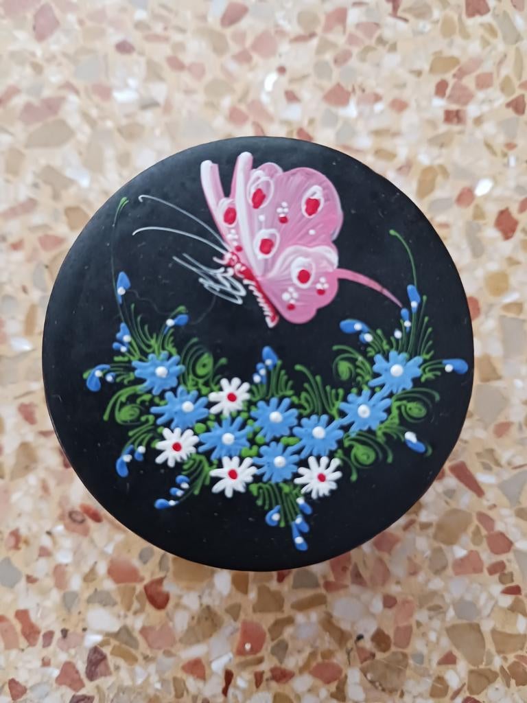 Zwart doosje met vlinder en bloemen decoratie, Ophalen of Verzenden