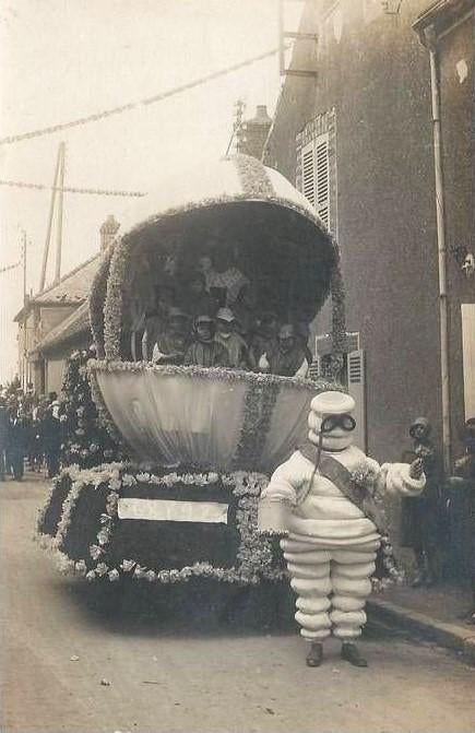 Vervoer-beroepen-foto-J-737-  Michelin Mannetje, Verzamelen, Verzenden, 1980 tot heden, Foto, Nieuw