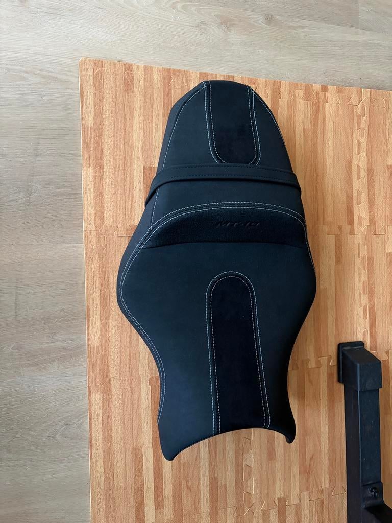 Nieuwe Yamaha MT 10 Comfort Zadel, Ophalen, Nieuw