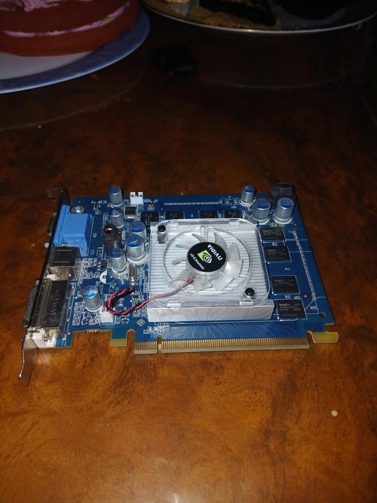 NVIDIA GEFORCE GS 8600 512MB, Computers en Software, Videokaarten, Ophalen, Gebruikt, DVI, PCI-Express 1