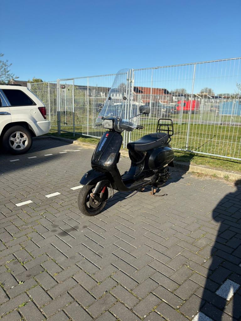 Vespa S brommer 2013, Fietsen en Brommers, Brommers | Vespa, Gebruikt, Overige modellen, Maximaal 45 km/u, Ophalen
