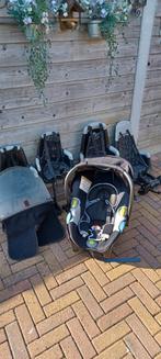 Gratis 4 bobike fietszitjes en autostoeltje, Fietsen en Brommers, Ophalen, Gebruikt