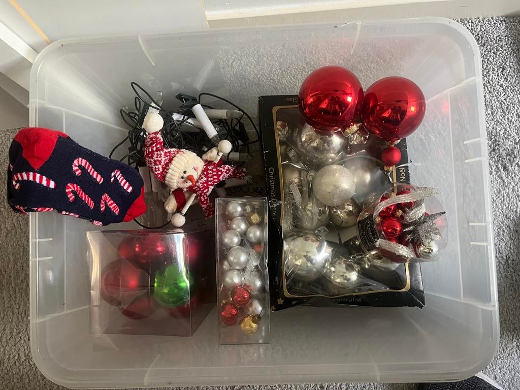 Gratis kerstballen en kerstlampjes, Ophalen, Zo goed als nieuw