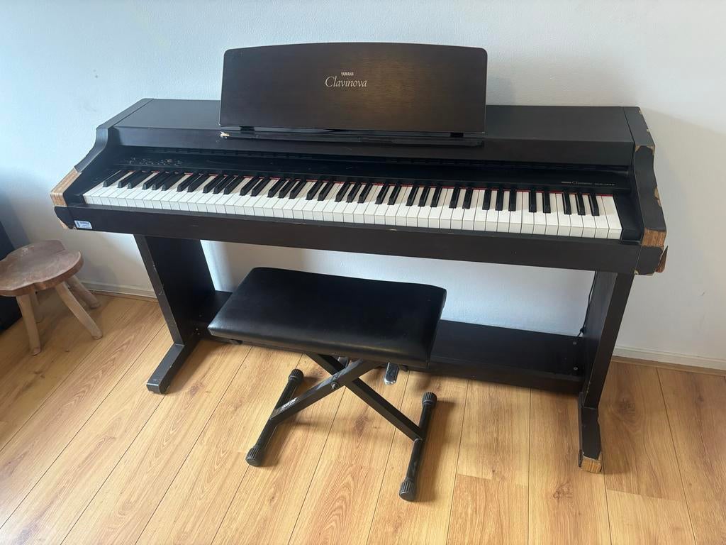 Yamaha Clavinova CLP-153S digitale piano, Muziek en Instrumenten, Piano's, Ophalen, Gebruikt, Zwart, Digitaal