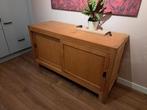 Teak houten dressoir met schuifdeuren, Huis en Inrichting, Kasten | Dressoirs, Ophalen, Gebruikt, 100 tot 150 cm, Teakhout