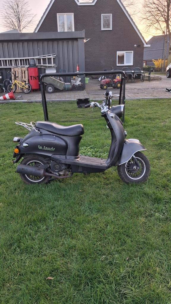 Scooter Tekoop, Fietsen en Brommers, Snorfietsen en Snorscooters, Ophalen of Verzenden, Benzine, Overige merken