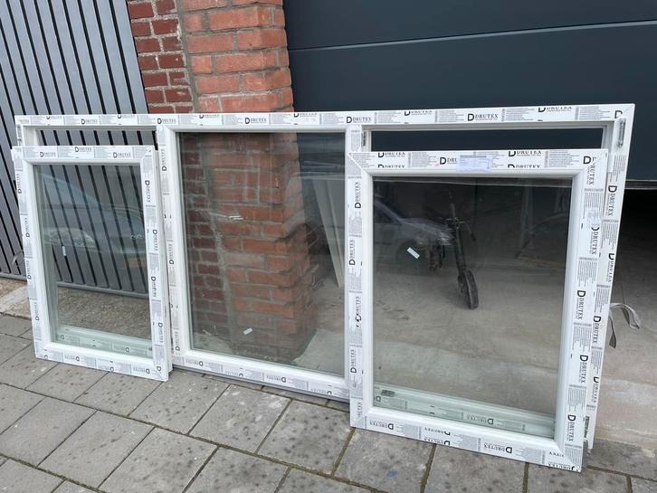 Kunststof Kozijn Draaikiep-Vast-Draaikiep B250 H110cm Wit, Doe-het-zelf en Verbouw, Kozijnen en Schuifpuien, Nieuw, Schuifpui