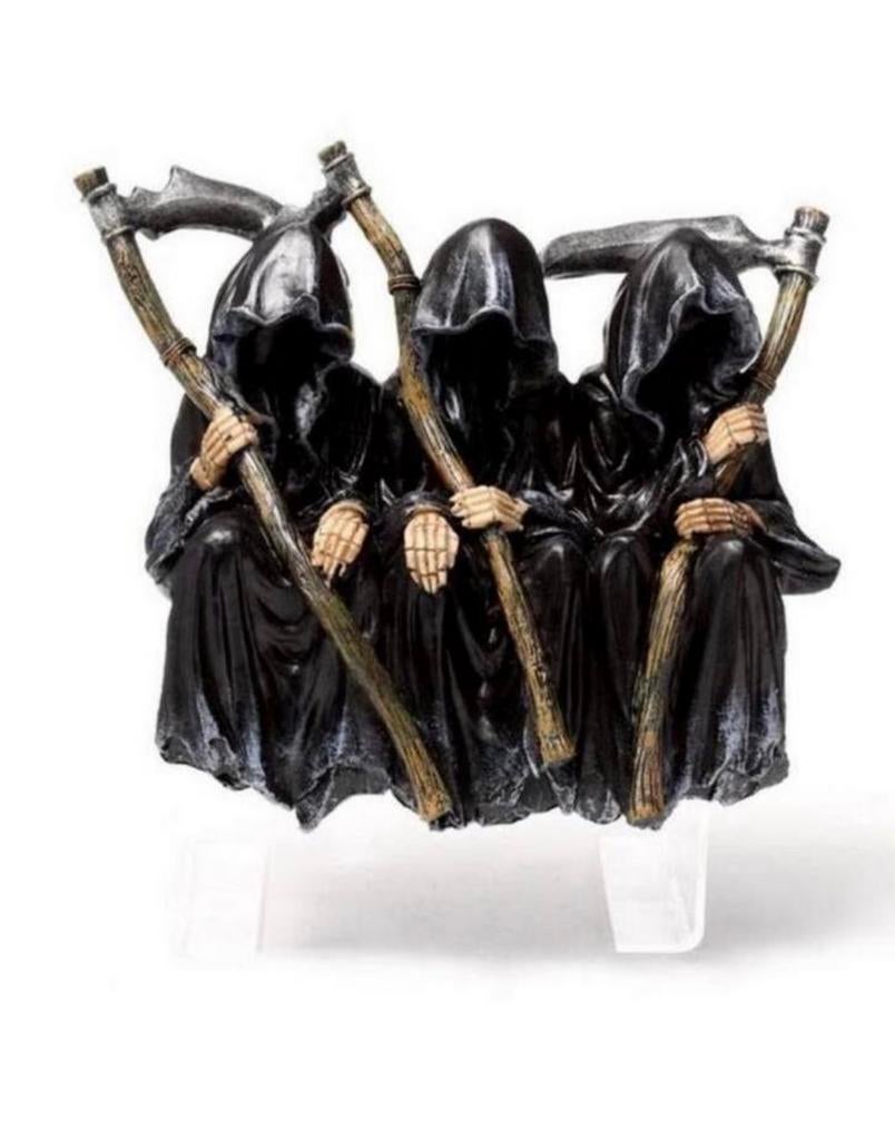 Gedetailleerd beeld The Reaper of Death op bank - Kunsthars, Ophalen of Verzenden, Nieuw, Versiering, Halloween of Griezel