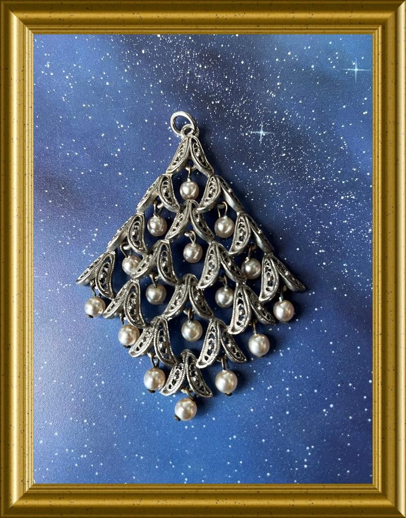 Leuke grote hanger met bungelende pareltjes, Sieraden, Tassen en Uiterlijk, Antieke sieraden, Ophalen of Verzenden, Overige materialen