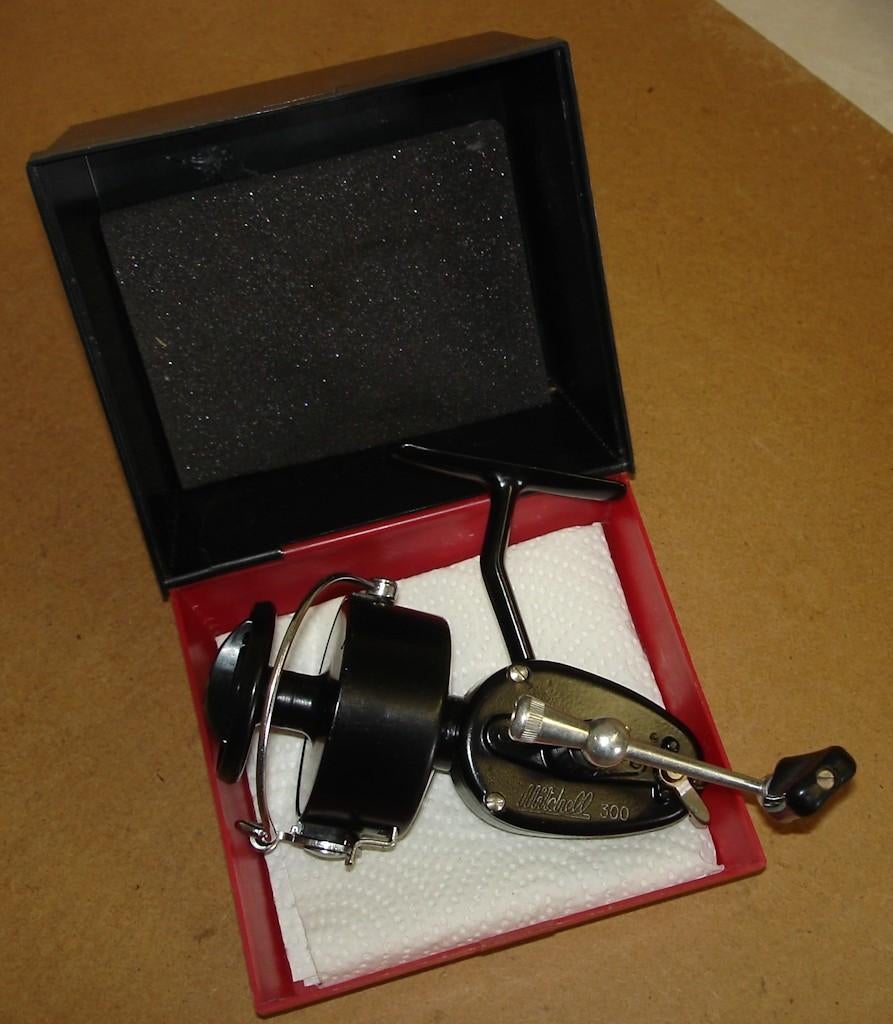 vintage molen Mitchell 300 in doos, Watersport en Boten, Hengelsport | Algemeen, Ophalen of Verzenden, Zo goed als nieuw, Molen