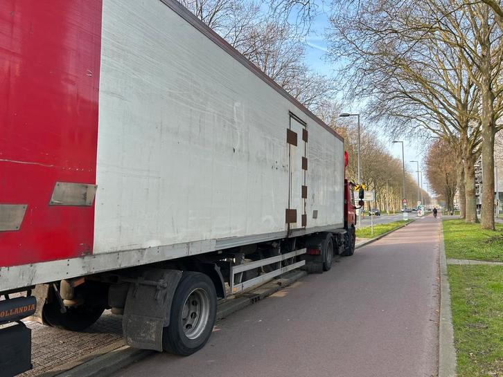 Vrachten Met oplegger city trailer te koop, Auto's, Vrachtwagens, Bedrijf, ABS, Achteruitrijcamera, Adaptieve lichten, Adaptive Cruise Control