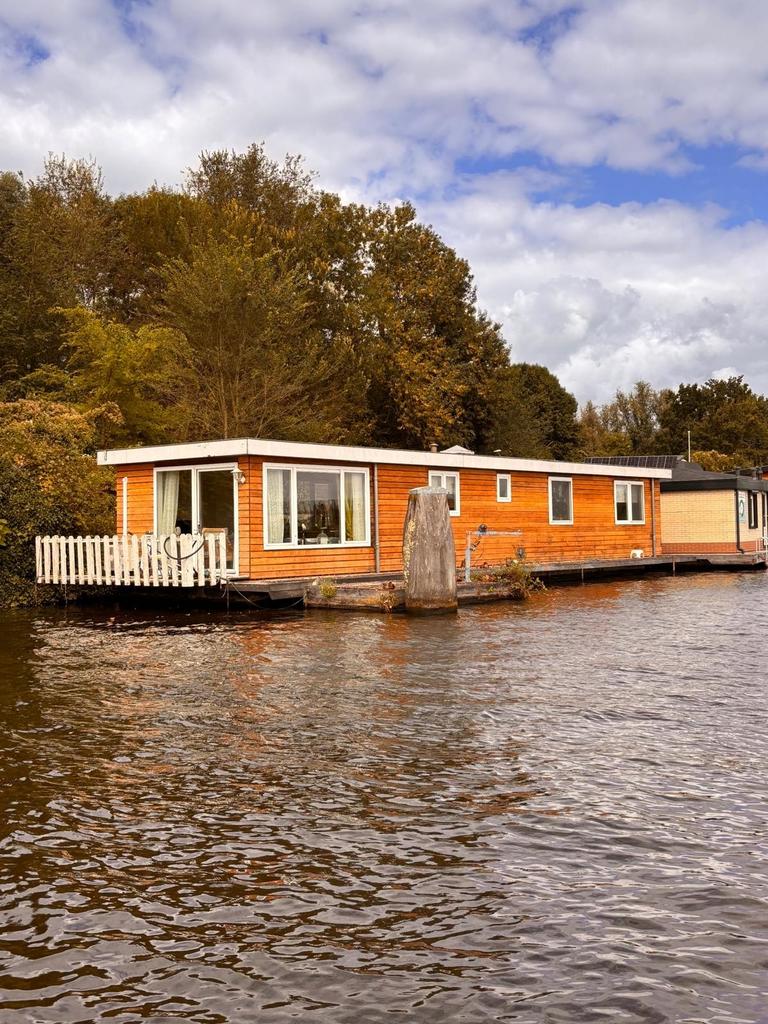 Te koop woonark/watervilla zonder ligplaats betonnen casco, Huizen en Kamers, Woonboten te koop, Utrecht, Verkoop zonder makelaar