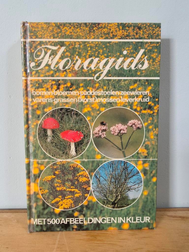 Vintage FLORA GIDS, 1980, 500 afbeeldingen in kleur, Boeken, Ophalen of Verzenden, Zo goed als nieuw, Bloemen, Planten en Bomen
