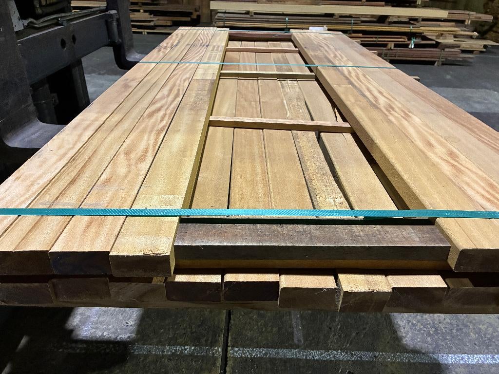 balken-palen-regels-onderligger-Hardhout-Louro Gamela–36x70m