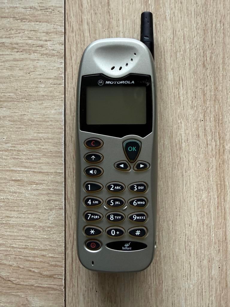 Motorola M3588 telefoon, Gebruikt, Geen camera, Fysiek toetsenbord, Ophalen of Verzenden