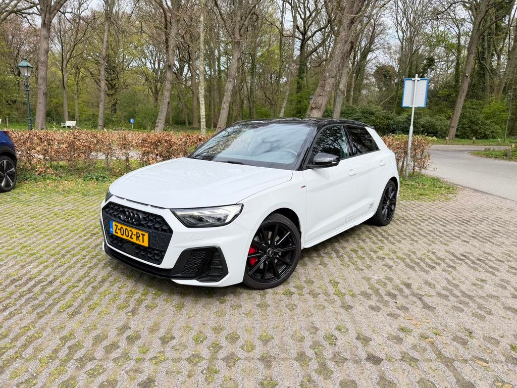 Audi A1 |3x s line|110pk S Tronic|Keyless|Acc, Auto's, A1, Leder, Lichtsensor, Particulier