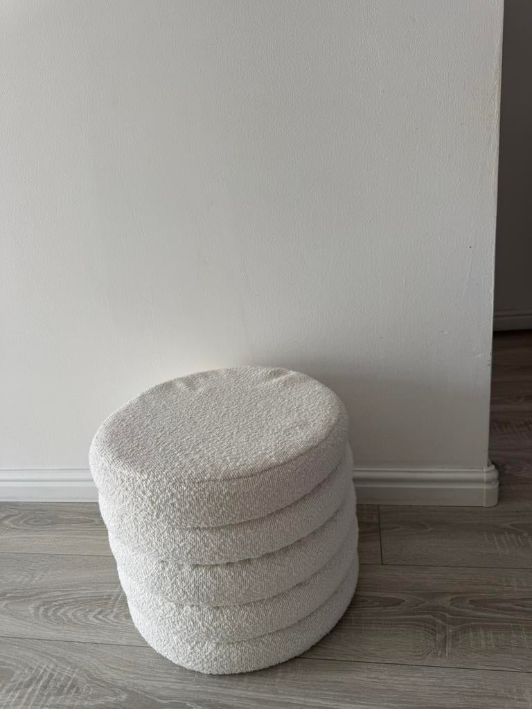 Teddy poef wit met opberging, Ophalen, Zo goed als nieuw, Rond, Minder dan 50 cm