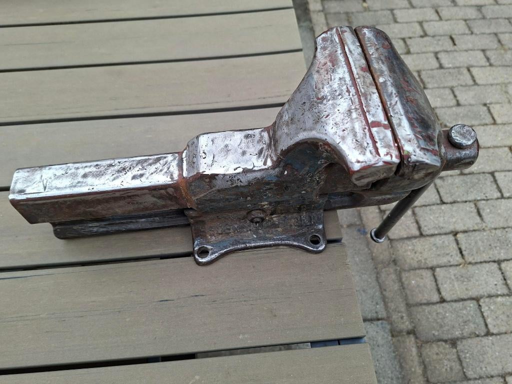 Heuer Bankschroef bekbreedte 130 mm, Ophalen of Verzenden, Gebruikt