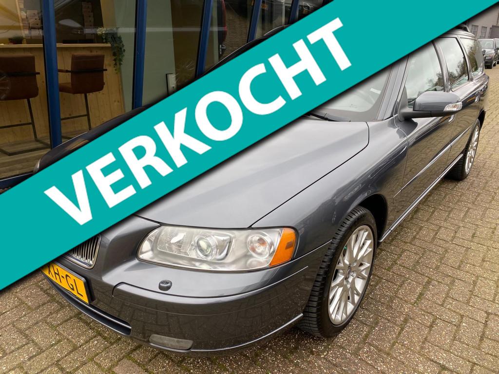 Volvo V70 2.4 Edition Sport LEER / NAVI / YOUNGTIMER, Auto's, Voorwielaandrijving, Navigatiesysteem, Zwart, 1470 kg