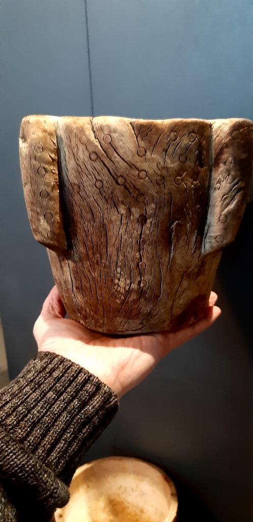 Antiek houten Spaanse 17 eeuwse vijzel, Huis en Inrichting, Woonaccessoires | Schalen en Manden, Ophalen of Verzenden, Rechthoekig