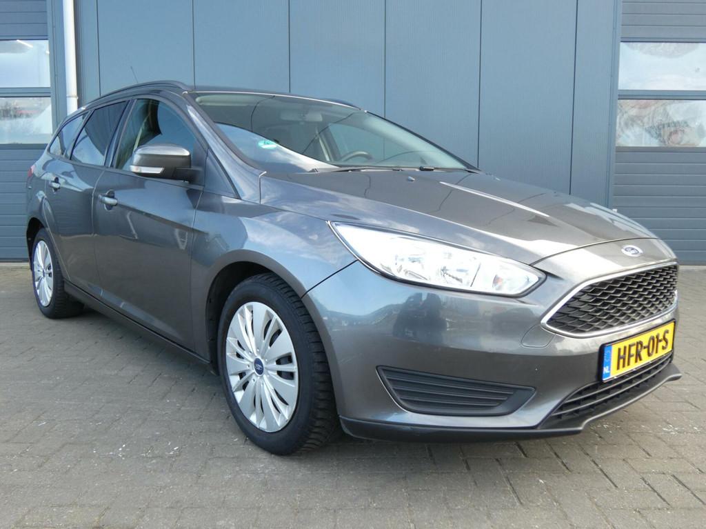 Ford Focus Wagon 1.0 EcoBoost 125 PK Trend Edition | WINTER, Auto's, Ford, Gebruikt, Zwart, Handgeschakeld, 1216 kg