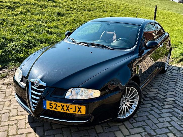 Alfa Romeo GT 1.8 Twinspark Imola 2007 145.000Km NAP APK, Auto's, Alfa Romeo, Bedrijf, GT, ABS, Airbags, Airconditioning, Boordcomputer