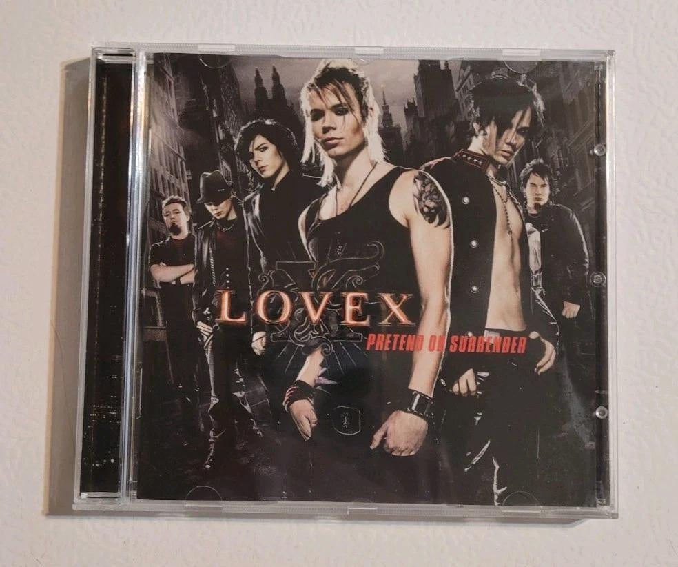 CD Lovex – Pretend Or Surrender, Ophalen of Verzenden, Zo goed als nieuw, Overige genres