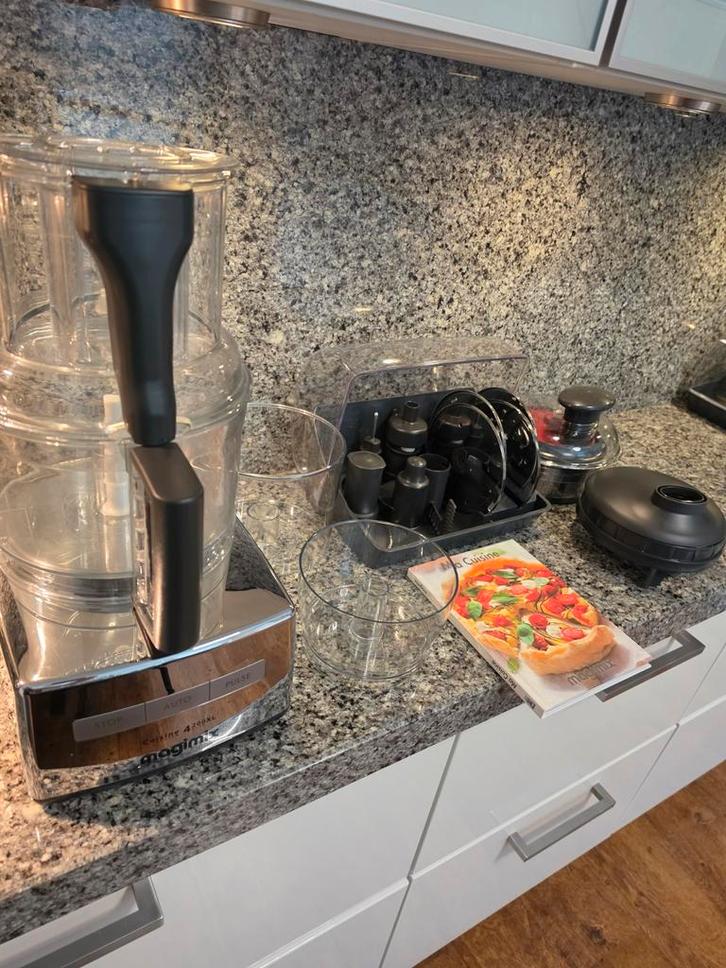 Magimix 4200XL met accessoires, Witgoed en Apparatuur, Keukenmixers, Ophalen of Verzenden