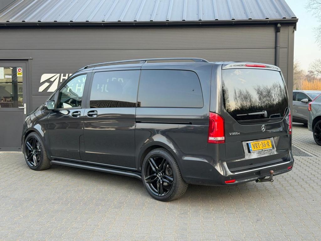 Mercedes-Benz V-Klasse 300d Lang DC BLACK | Trekhaak | Leder, Gebruikt, 4 cilinders, 2000 kg, Stoelverwarming