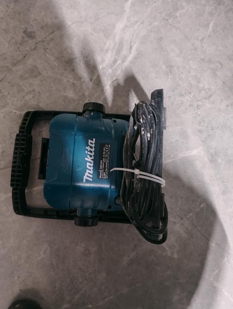Makita accu lamp, Ophalen, Gebruikt, Minder dan 50 watt, Lamp