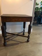 Antieke bijzettafel met sierlijke poten, Ophalen of Verzenden