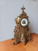 Antieke Bronzen Schouwklok met Rijke Decoraties, Antiek en Kunst, Antiek | Klokken, Ophalen of Verzenden