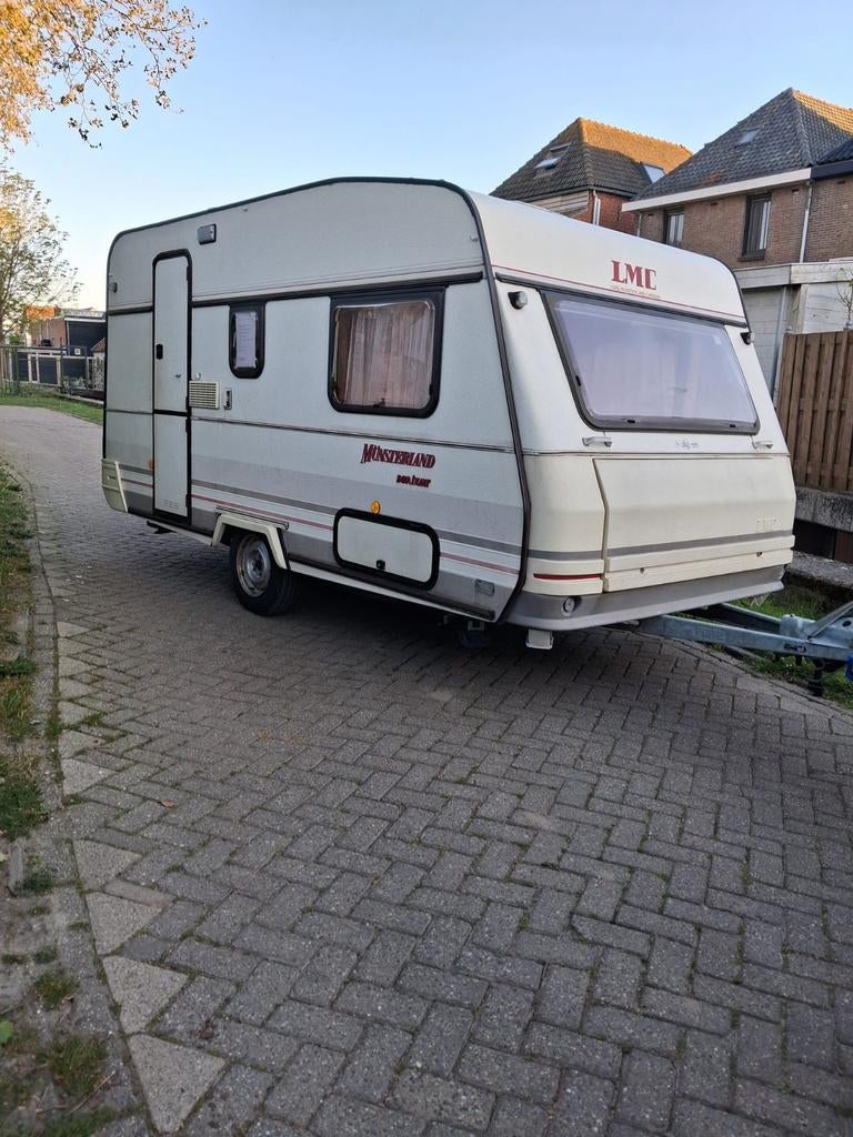 Lmc munsterland  met kenteken, Caravans en Kamperen, Caravans, Particulier, tot en met 4, 750 - 1000 kg, Rondzit, LMC en Münsterland