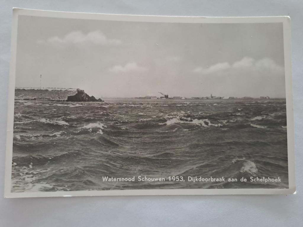 Watersnoodramp,  1953,dijkdoorbraak aan de schelphoek, Verzamelen, Ansichtkaarten | Nederland, Ophalen of Verzenden, 1940 tot 1960